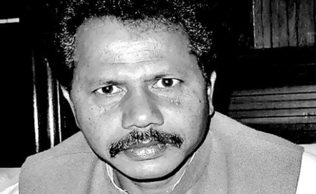 रमेश मुंडा हत्याकांड : 5 करोड़ में से दो करोड़ रुपये लेकर भाग गया था नक्सली बलराम, NIA की जांच में हुआ खुलासा रमेश मुंडा हत्याकांड : 5 करोड़ में से दो करोड़ रुपये लेकर भाग गया था नक्सली बलराम, NIA की जांच में हुआ खुलासा
