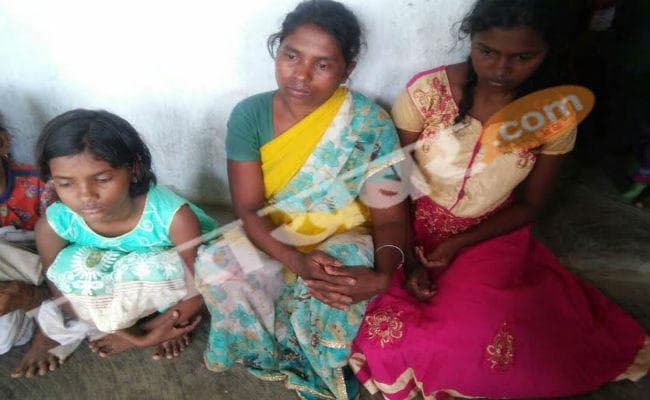 किसान आत्महत्या मामला : पत्नी ने कहा, कर्ज के दबाव में कर ली आत्महत्या किसान आत्महत्या मामला : पत्नी ने कहा, कर्ज के दबाव में कर ली आत्महत्या