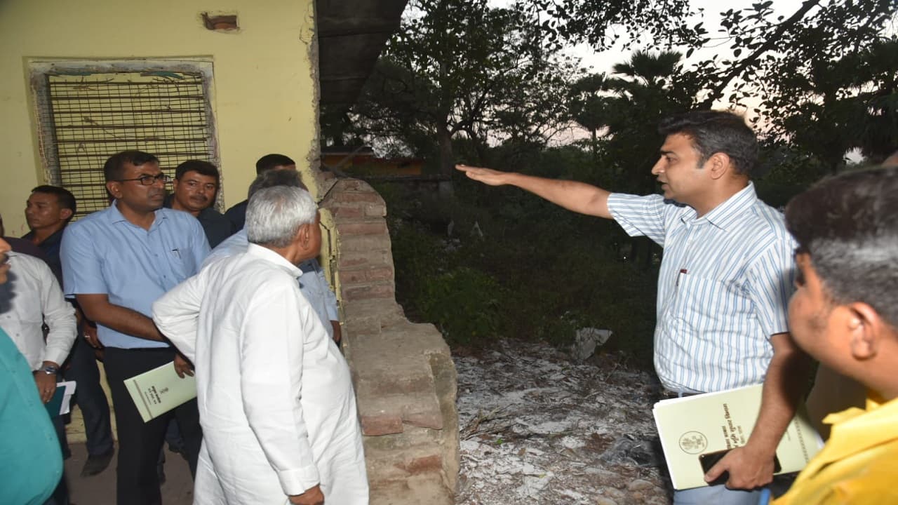 नीतीश कुमार का बड़ा फैसला, बिहार में 17% तक बढ़ेगा ग्रीन एरिया, इस साल 4.33 करोड़ पौधे लगाये जायेंगे नीतीश कुमार का बड़ा फैसला, बिहार में 17% तक बढ़ेगा ग्रीन एरिया, इस साल 4.33 करोड़ पौधे लगाये जायेंगे