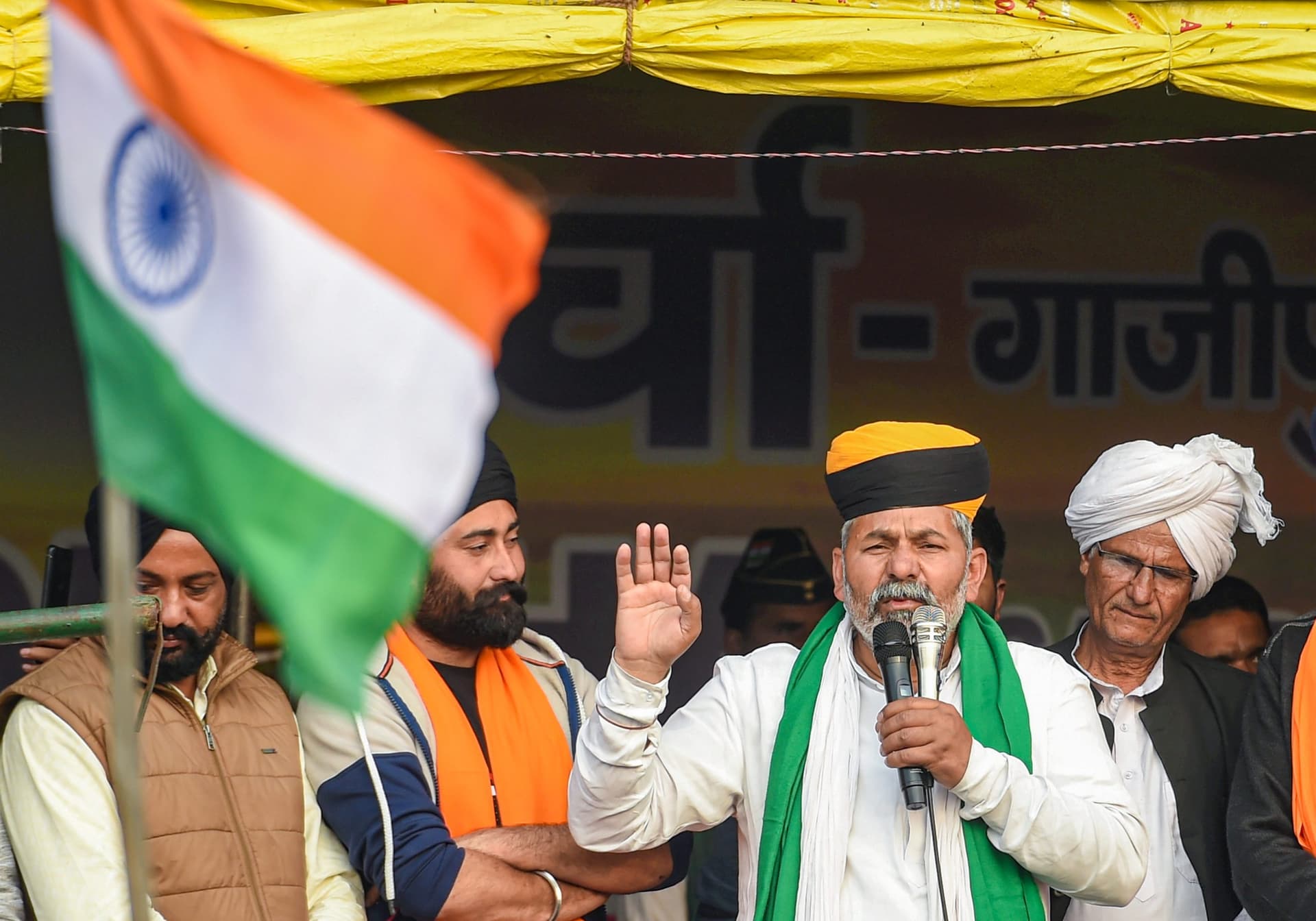 Kisan Andolan : किसानों का चक्का जाम, क्या काम आयेगी दबाव की राजनीति, क्या है टिकैत का प्लान