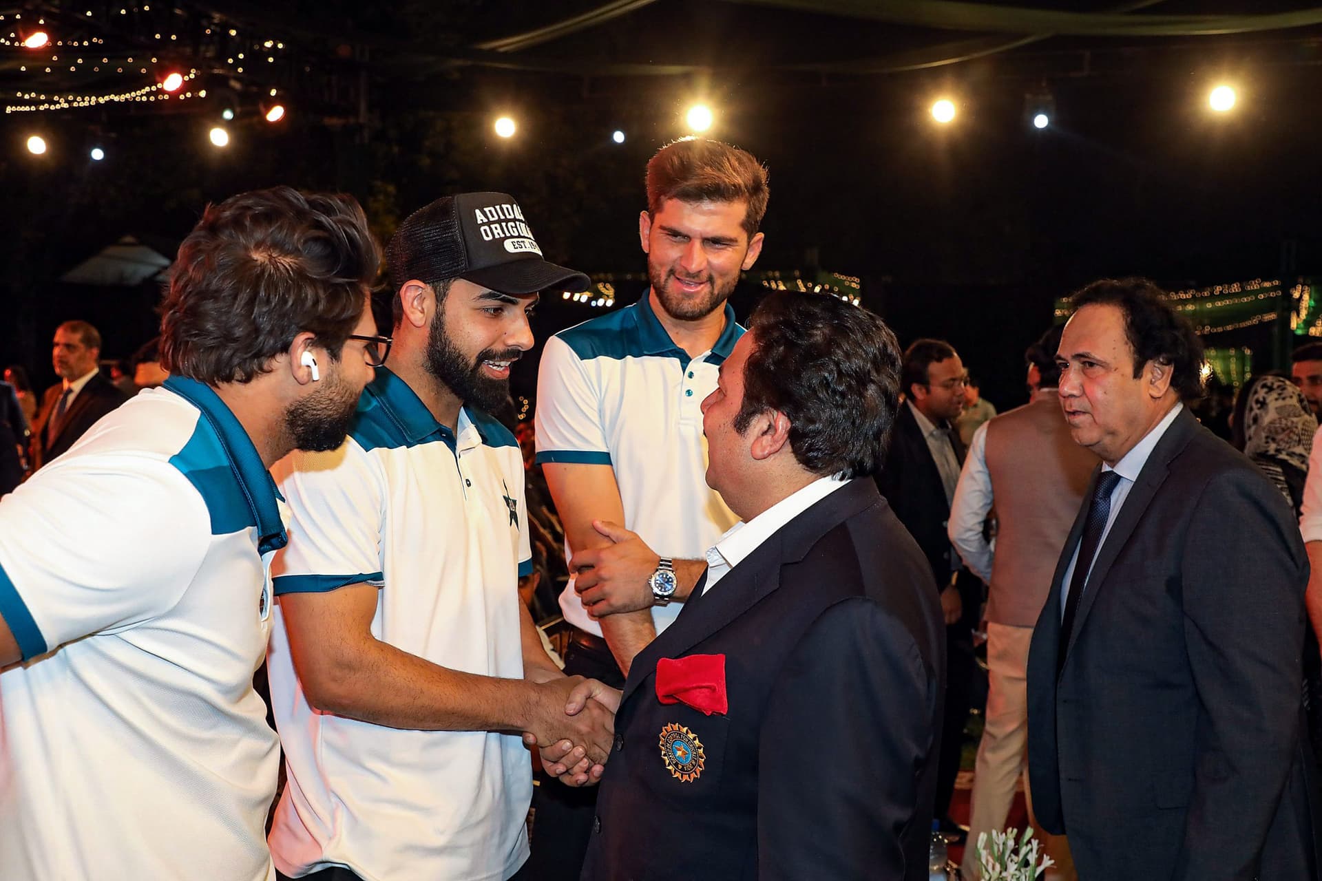 पाकिस्तान पहुंचे BCCI अधिकारी, खिलाड़ियों से भी मिले, राजीव शुक्ला बोले- क्रिकेट के लिए आए हैं यहां