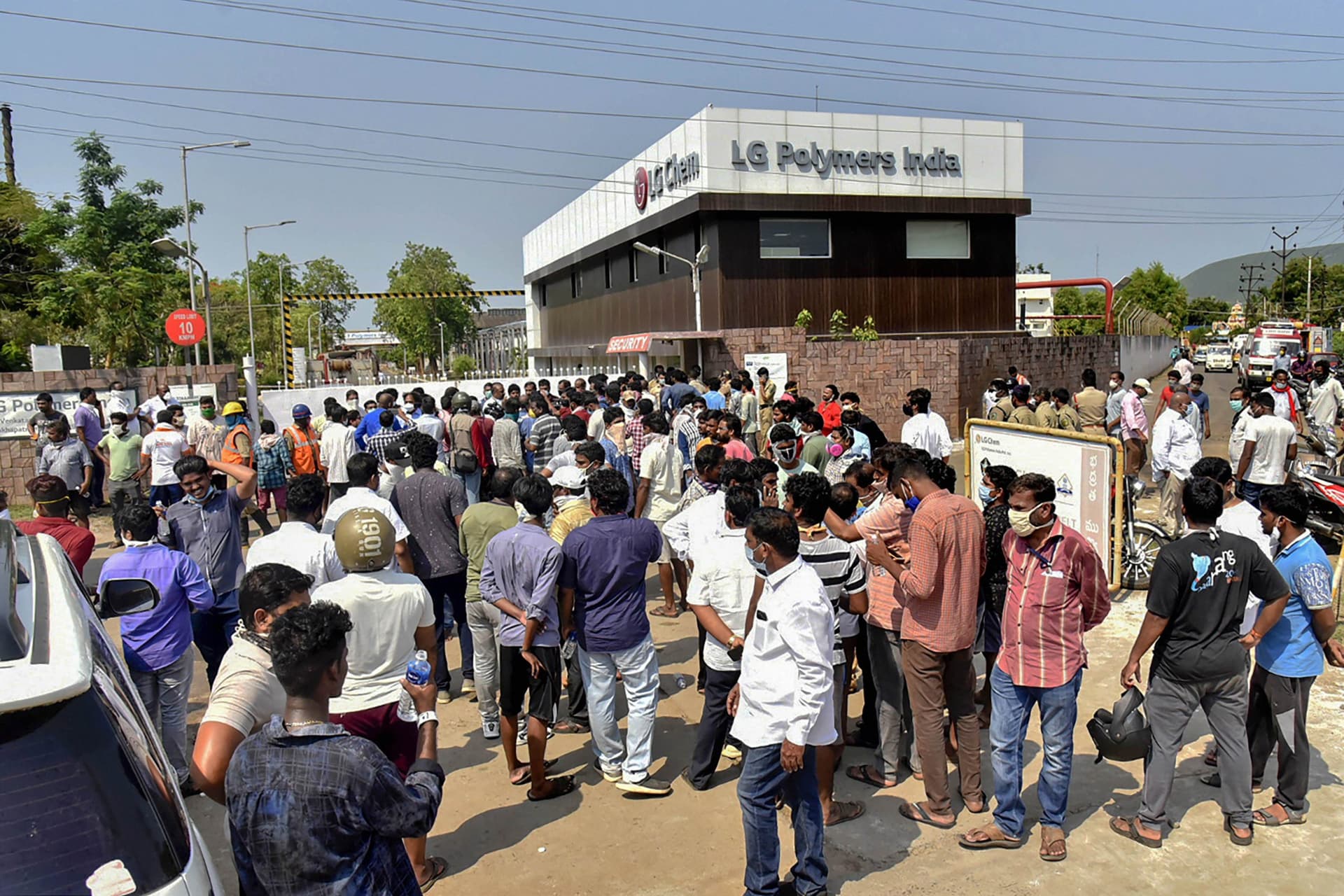 Visakhapatnam Gas Tragedy : रेफ्रीजेरेशन यूनिट में गड़बड़ी के कारण हुआ गैस का रिसाव, कंपनी के खिलाफ कार्रवाई का आदेश