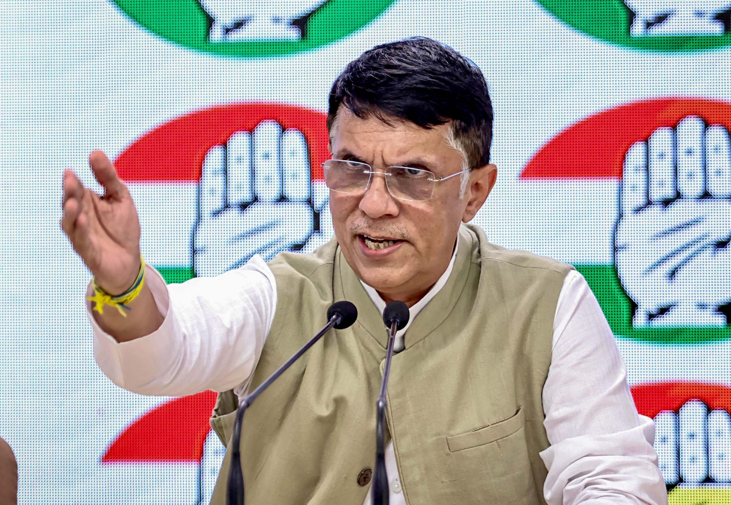 ‘टीवी एंकरों को हमने ब्लैकलिस्ट नहीं किया’, CWC की बैठक के पहले बोले कांग्रेस नेता पवन खेड़ा