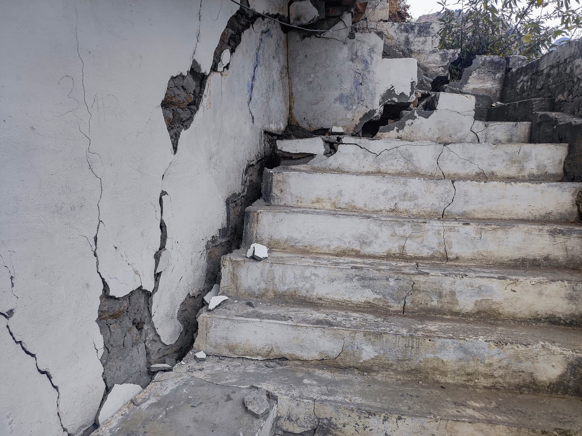 Joshimath Crisis: कड़ाके की ठंड में एक्शन जारी! रिपोर्ट का अब भी इंतजार, CM धामी ने दिए निर्देश