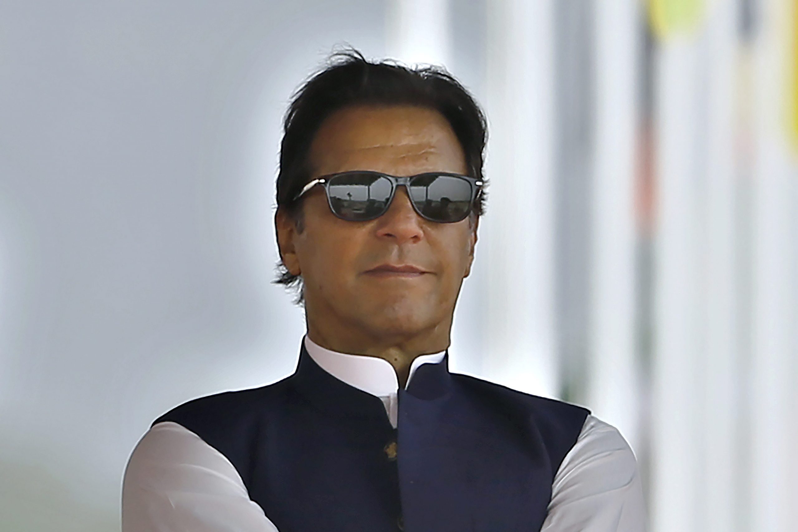 Pakistan Crisis: इमरान खान होंगे गिरफ्तार ? करीबियों पर एक्शन, अर्सलान खालिद के घर छापेमारी, फोन छीने गये