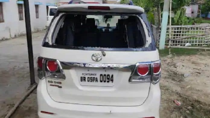 मोतिहारी में पूर्व विधायक पर जानलेवा हमला, गाड़ी क्षतिग्रस्��, जानें क्या था मामला