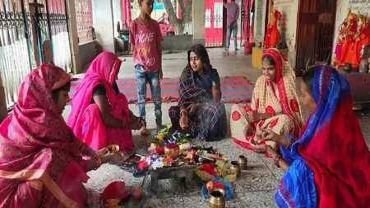 Jitiya Vrat Date: महिलाओं ने खाया माछ-मड़ूआ, शुक्रवार सुबह ओठघन के साथ शुरू होगा निर्जला जितिया व्रत