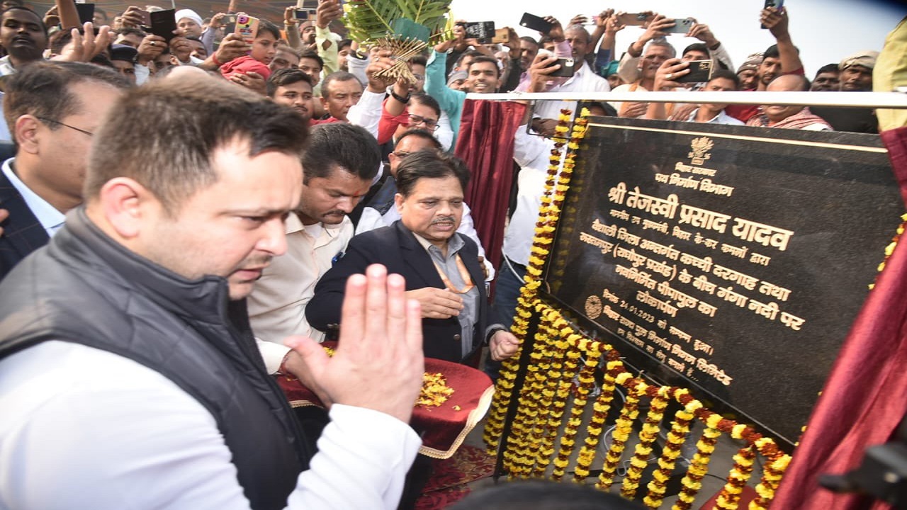 तेजस्वी यादव ने राघोपुर को दी 60 करोड़ की सौगात, 40 सड़क व पुलिया का किया शिलान्यास