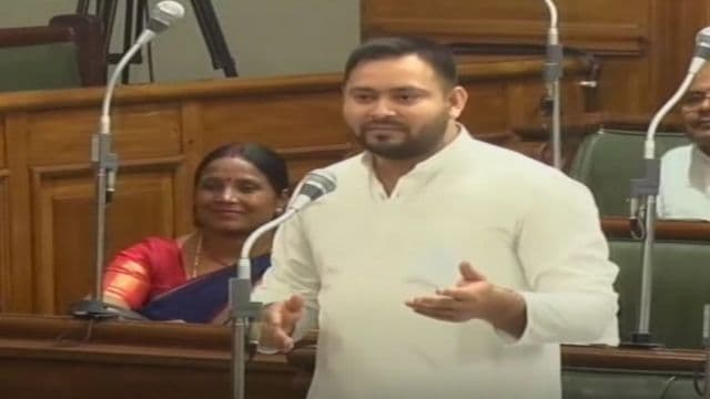 तेजस्वी यादव का बिहार सरकार से सवाल, अगर विकास हुआ, तो बेरोजगारी, अस्पताल व शिक्षा की स्थिति बदतर क्यों