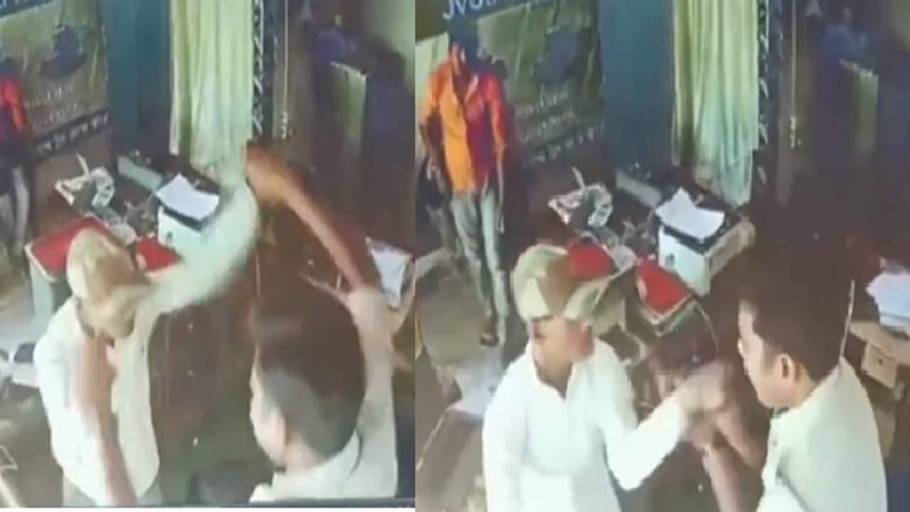 फोटोस्टेट के 2 रुपये मांगने पर सिपाही ने दुकानदार को पीटा, उत्तर प्रदेश कांग्रेस ने ट्विटर पर शेयर किया वीडियो