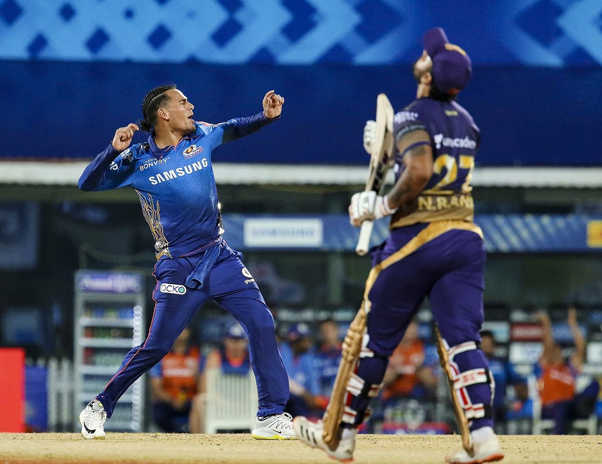 IPL 2021 Points Table : मुंबई की धमाकेदार जीत के बाद बड़ा उलटफेर, ‘गुरु रह गये गुड़, चेला हो गये चीनी’
