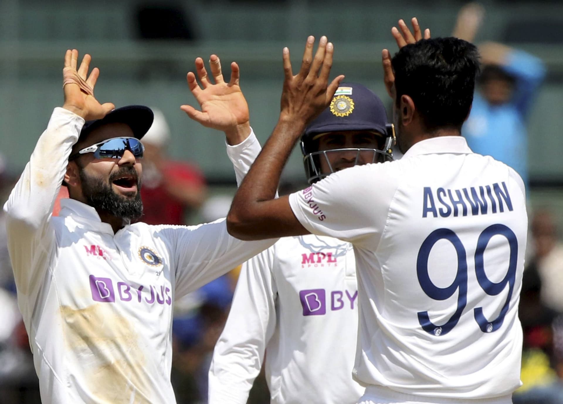 IND vs ENG 2nd Test: अश्विन के जादू में फंसी इंग्लैंड की टीम, पहली पारी में बनाए केवल 134 रन