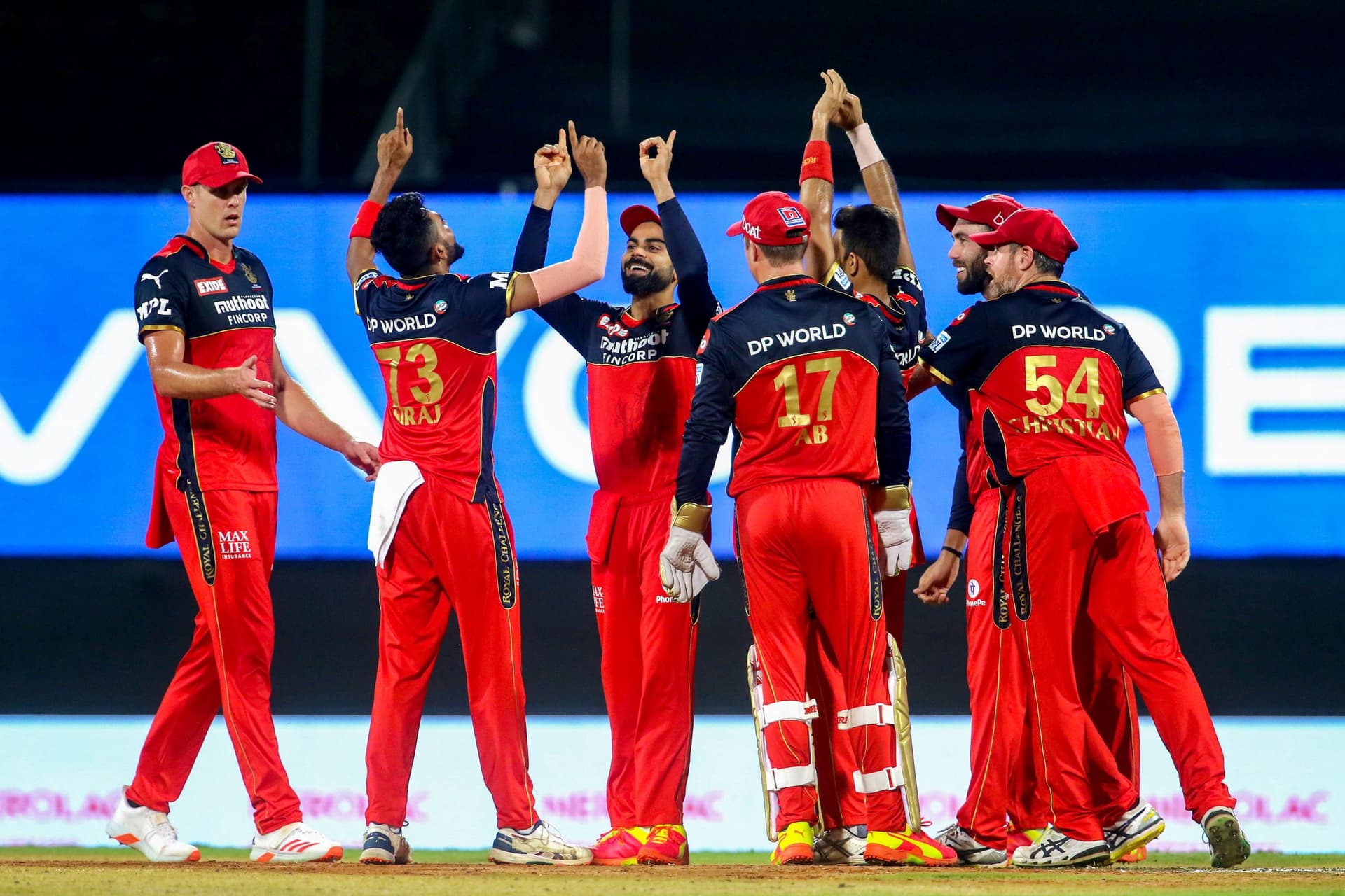 VIVO IPL 2021 SRH vs RCB Live Score Streaming : कोहली सेना की लगातार दूसरी जीत, हैदराबाद को 6 रन से हराया