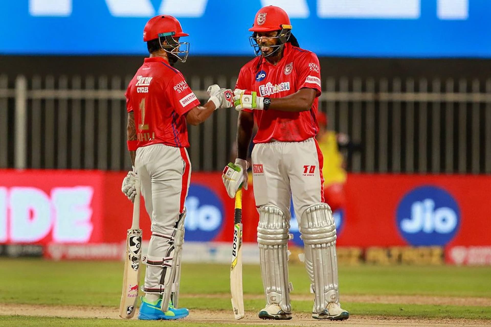 IPL 2020, RCB vs KXIP : गेल-राहुल के तूफान में उड़ा आरसीबी, पंजाब ने कोहली सेना को 8 विकेट से रौंदा