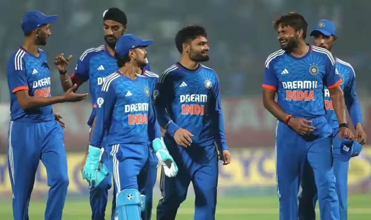 IND VS AUS 5TH T20 मैच से पहले जानें, एम चिन्नास्वामी स्टेडियम के मौसम का हाल और पिच रिपोर्ट