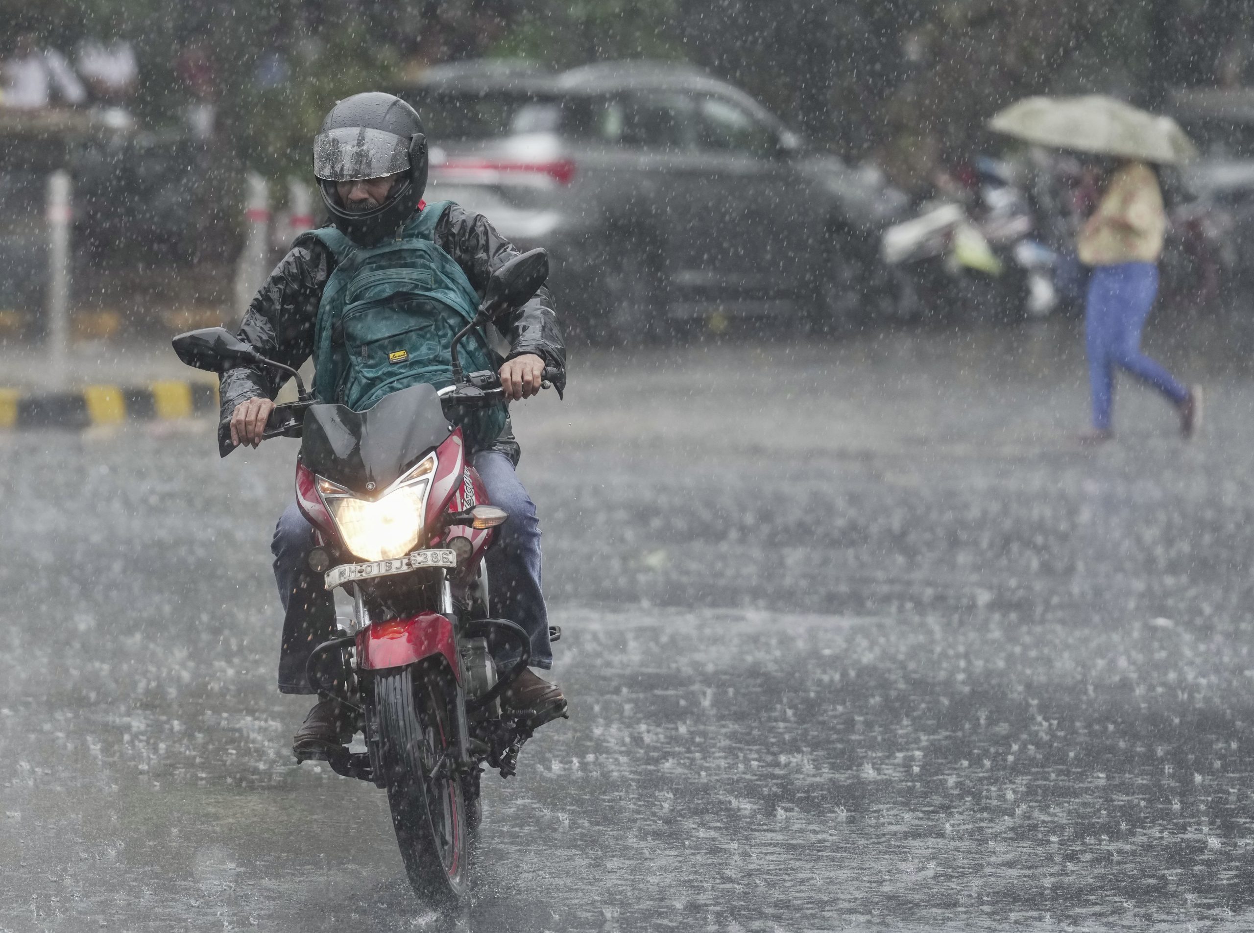 Weather Forecast : इन राज्यों में होगी बारिश, जानें मंगलवार को कैसा रहेगा मौसम