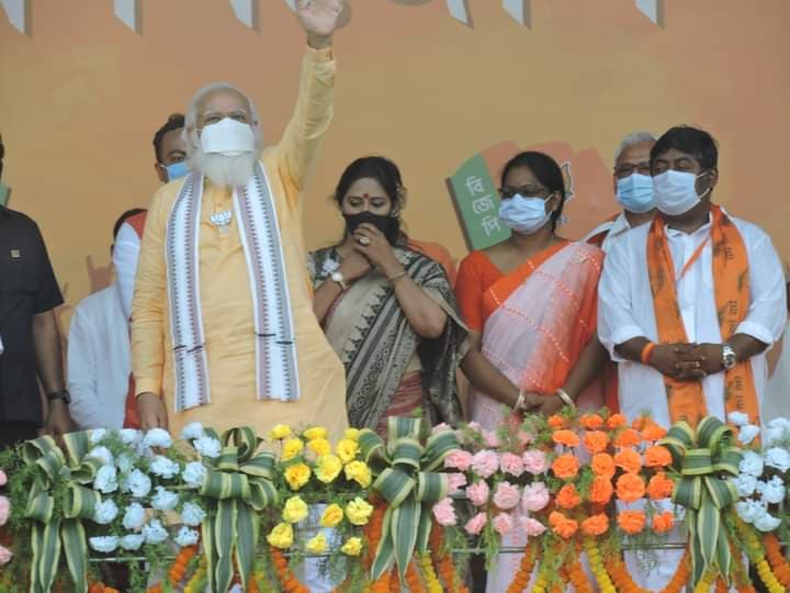 Bengal Chunav 2021: ममता बनर्जी के EC पर हमले के बाद PM मोदी का तंज- आपके खेल में गलती, अंपायर सही