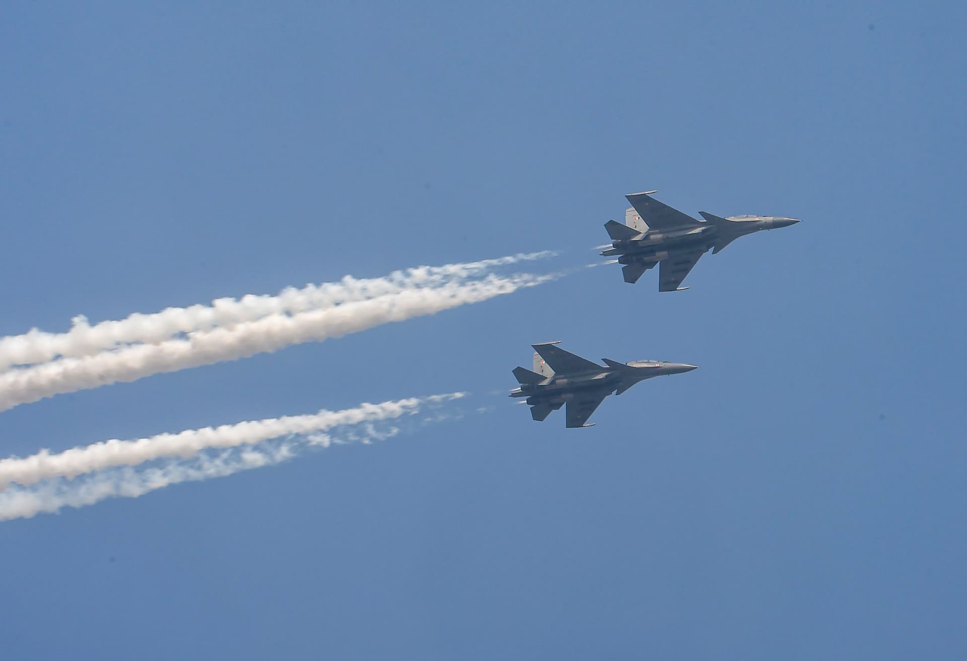 Indian Air Force: भारत के इन फाइटर जेट से खौफ खायेगा चीन और पाकिस्तान, जानिए क्या है खुबियां
