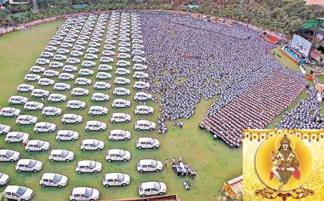 दीवाली बोनस में फ्लैट, हीरे व कार