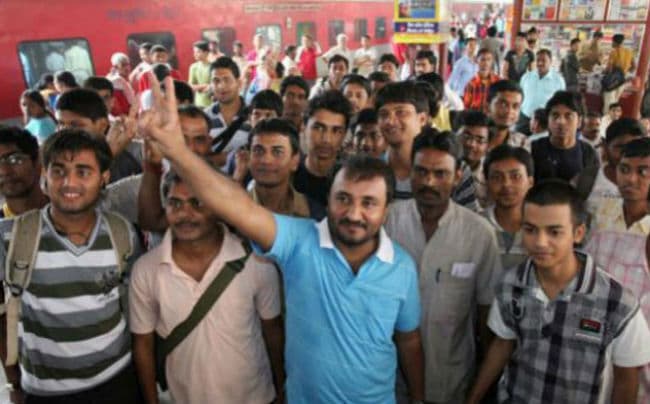 तोक्यो विवि की टीम के साथ सुपर-30 के छात्रों ने बनायी सुपर दीवाली