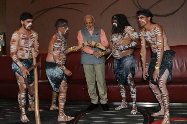 ऑलफोंस एरिना पहुंचे मोदी, उत्साह चरम पर