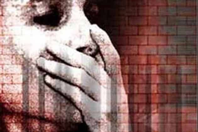 दो बहनों के साथ हुआ बलात्कार, बेहोशी की हालत में बरामद
