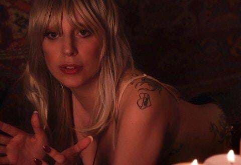 लेडी गागा के पोर्ट्रेट की नीलामी