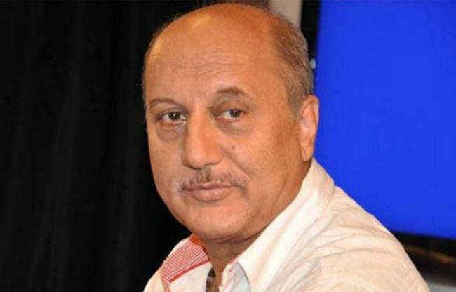 अवार्ड वापसी के विरोध में अनुपम खेर 7 नवंबर को करेंगे राष्ट्रपति भवन मार्च