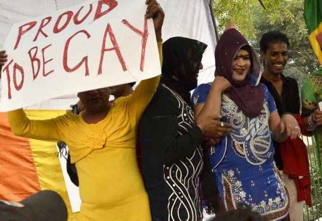 समलैंगिक जोडे भी ले सकेंगे बच्चों को गोद