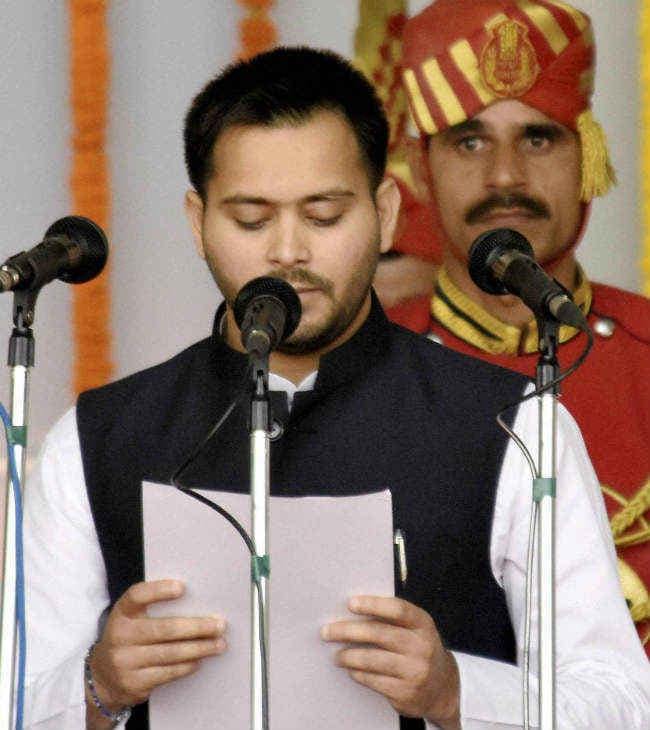 तेजस्वी यादव : एक असफल क्रिकेटर से उपमुख्यमंत्री तक का सफर तेजस्वी यादव : एक असफल क्रिकेटर से उपमुख्यमंत्री तक का सफर