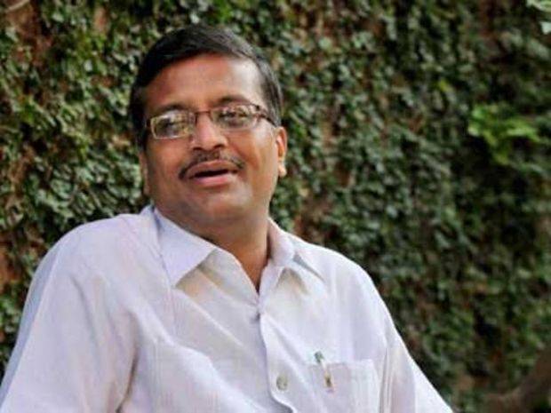 IAS अशोक खेमका का स्थानांतरण मुद्दा : जिससे थी दवा की उम्मीद, उसी ने दिया दर्द