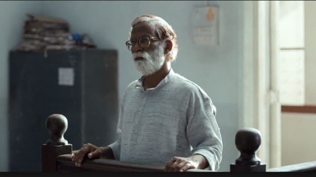 फिल्म रिव्यू : देश के कानून पर प्रहार ”कोर्ट”
