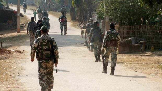 सीआरपीएफ ने भूकंप प्रभावित नेपाल के एक गांव को लिया गोद