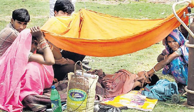 भूकंप @ 7.3 रिक्टर स्केल: दोपहर में झटके, रात में आंधी-पानी, बिहार में 40 मौतें