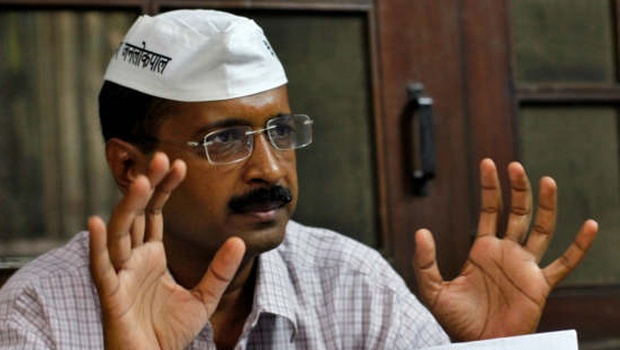 दिल्ली में पोस्टरवार : केजरीवाल को कहा, ”मिस्टर झूठे”