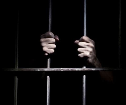 जबरन वसूली स्कीम चलाने वाले भारतीय मूल के अमेरिकी को 14 साल की जेल