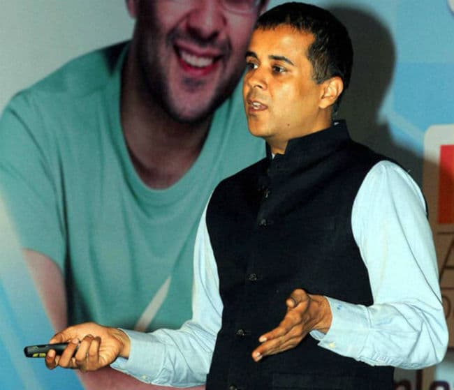 ''नच बलिए 7'' के फिनाले में पत्‍नी संग ठुमके लगाते नजर आयेंगे लेखक चेतन भगत