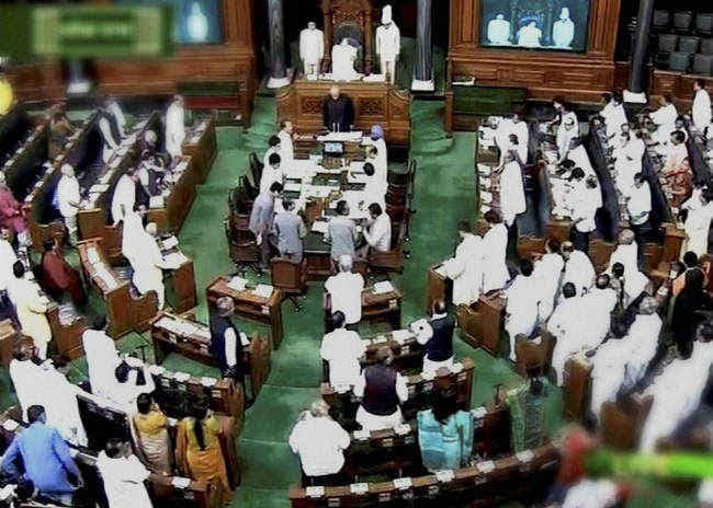 लोकसभा में हंगामा, राज्यसभा 2.30 बजे तक के लिए स्थगित
