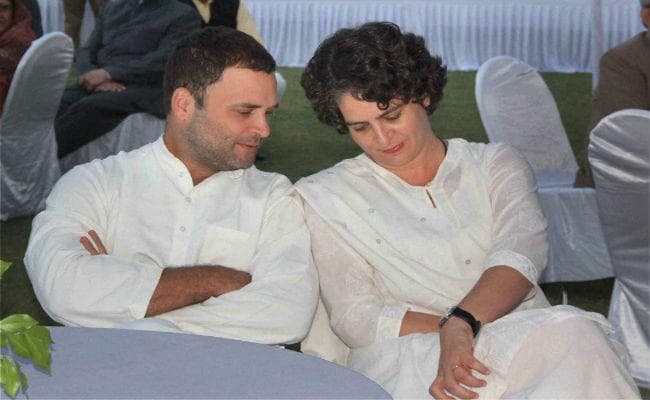 महिला कांग्रेस की सदस्य पद्मा चौरसिया ने कांग्रेस उपाध्यक्ष राहुल गांधी से शादी के लिए किया हंगामा