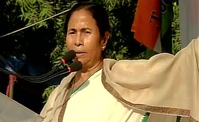 नोटबंदी पर ममता बोलीं, सत्तामद में चूर सरकार के बंद हो गये हैं आंख -कान