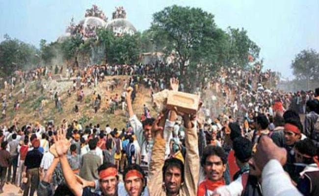 आज छह दिसंबर : सोशल मीडिया पर दी गयी #शौर्य_दिवस की शुभकामनाएं