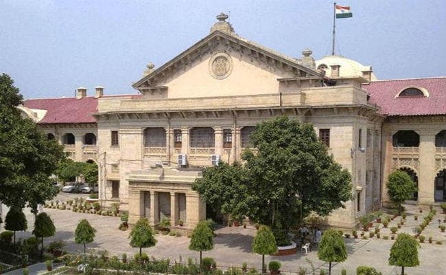 कोई भी पर्सनल लॉ बोर्ड संविधान से ऊपर नहीं, तीन तलाक महिलाओं के अधिकार का हनन : Allahabad HC