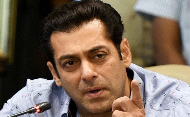 सलमान खान बने BMC के ब्रांड एंबेसेडर, मुंबई को खुले में शौच से करायेंगे मुक्‍त