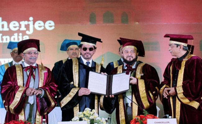 शाहरुख ने बांटे सफलता के गुर , कहा- करियर चुनते समय दिल की सुनें