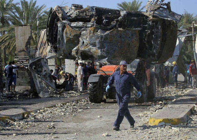 इराक : बगदाद के दक्षिण में आत्मघाती ट्रक बम हमले में 47 लोगों की जान गयी