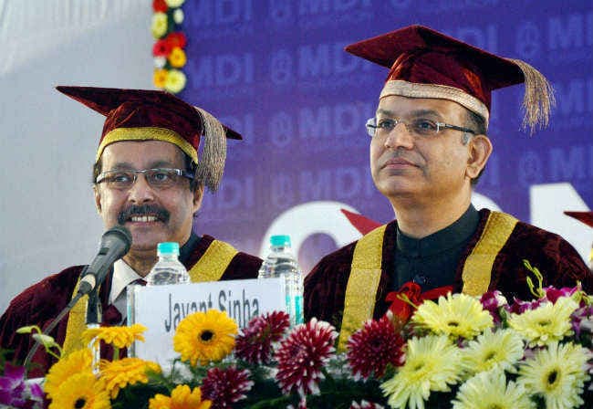 जानबूझकर कर्ज न चुकाने वाले सभी लोगों पर कड़ी कार्रवाई होगी : सरकार