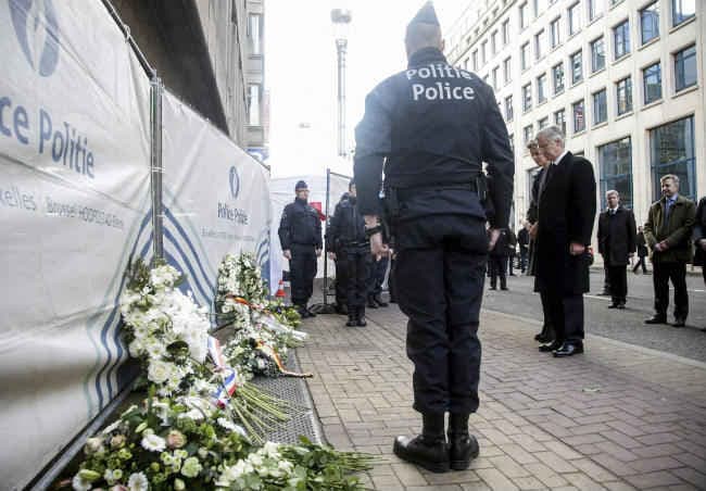 ''ब्रसेल्स में धमाका करने वालों के नाम अमेरिका की आतंकवाद सूची में शामिल थे''