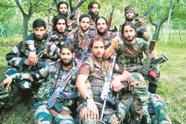 जानिए कौन है आतंकियों का ”हीरो” बुरहान वानी, क्या है ”हेट स्टोरी” की कहानी