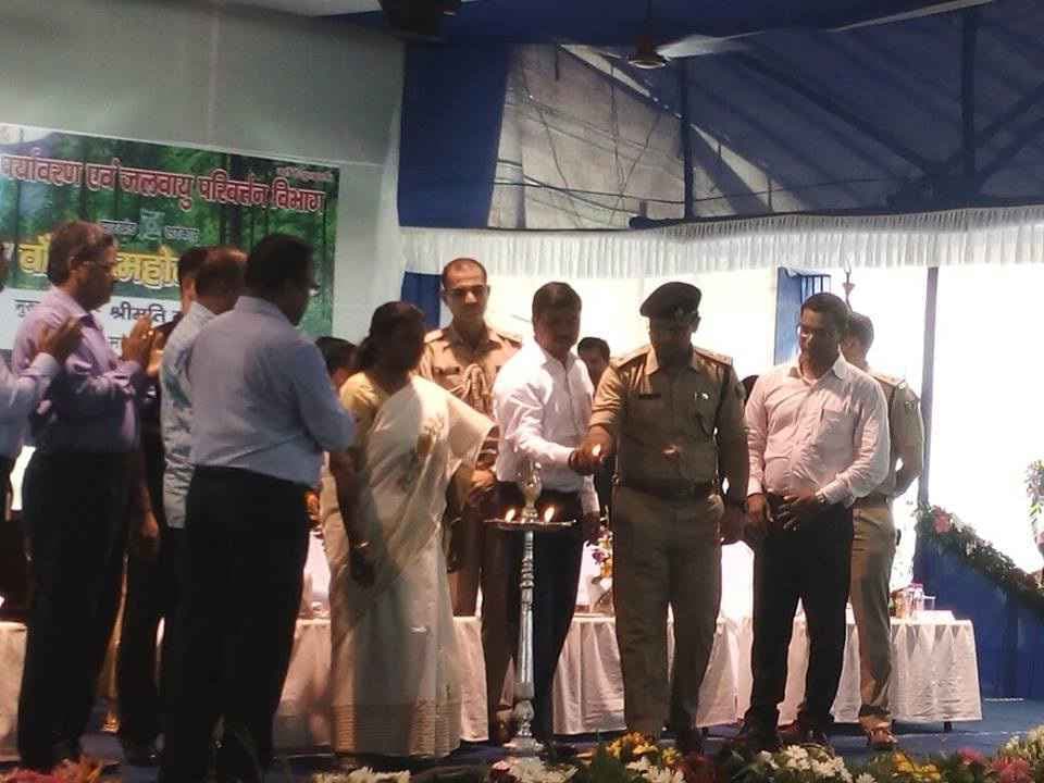 द्रौपदी मुर्मू ने किया वन महोत्सव का उद्धाटन