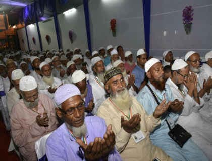 बिहार : अमन की दुआ मांगने रवाना हुआ हज यात्रियों का पहला जत्था